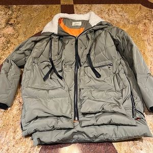 Orolay famous amazon coat size M